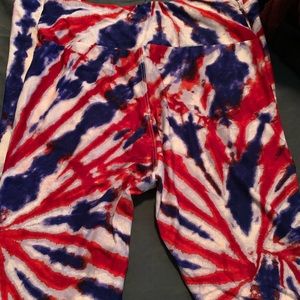 Never worn 2019 OS LuLaRue Legging Americana